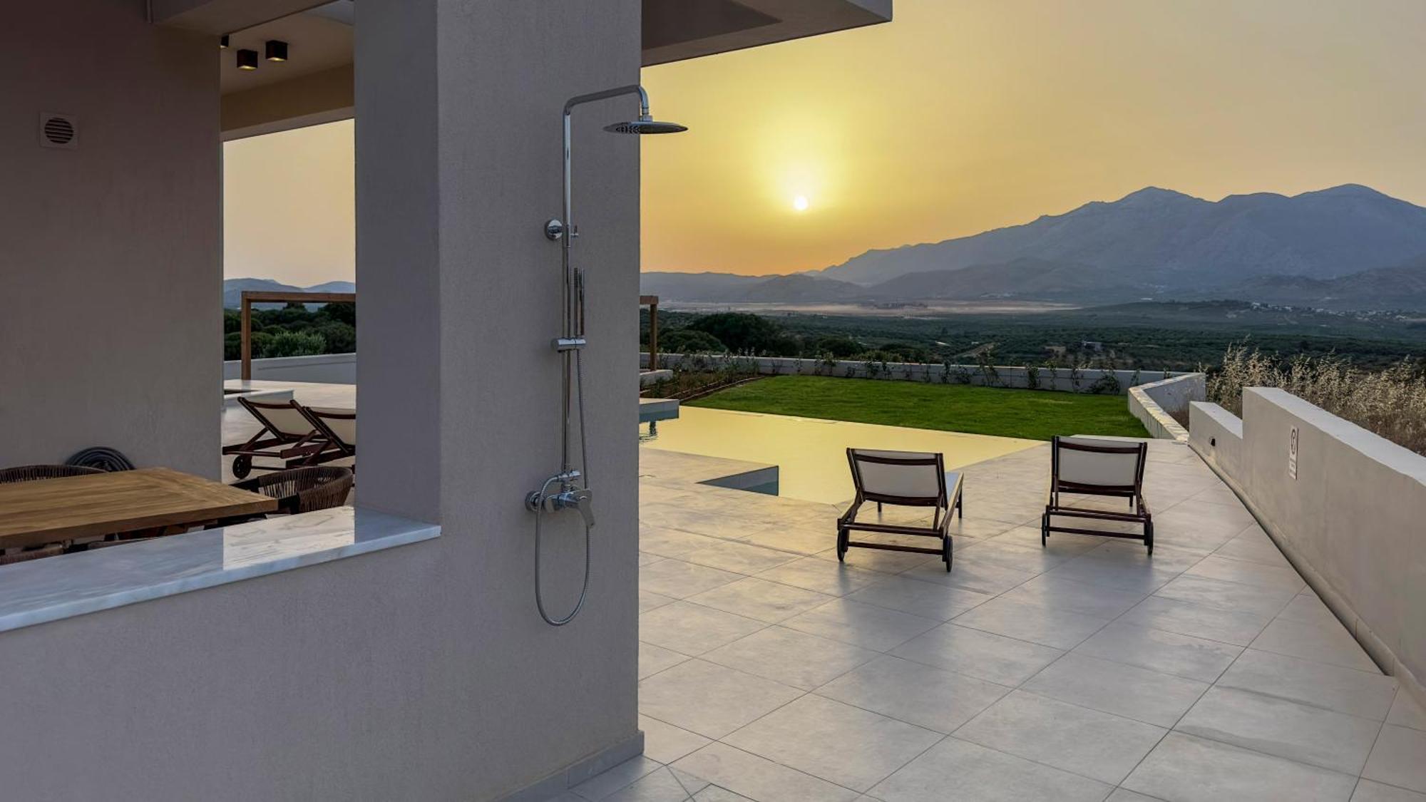 Blue Sky Villas Arkalochórion Екстериор снимка