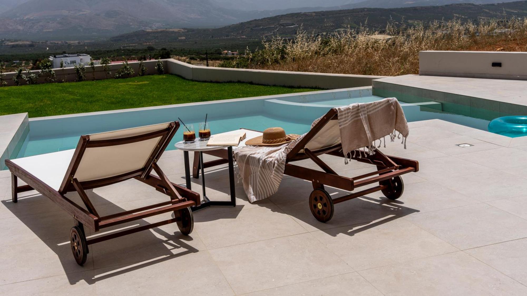 Blue Sky Villas Arkalochórion Екстериор снимка